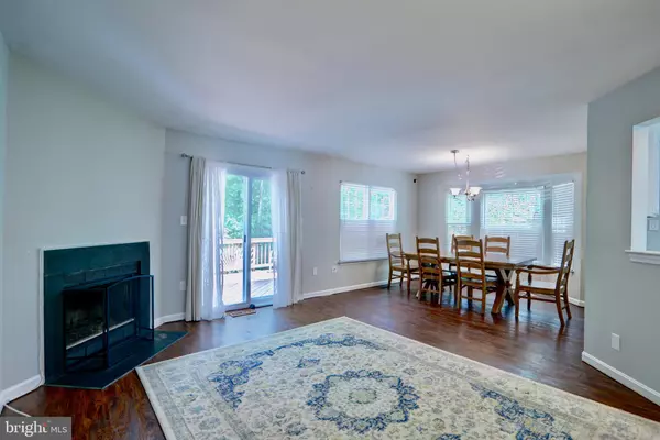 Centreville, VA 20121,6718 JENNY LEIGH CT