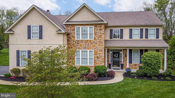 6 PENNSWICK DR, Downingtown, PA 19335