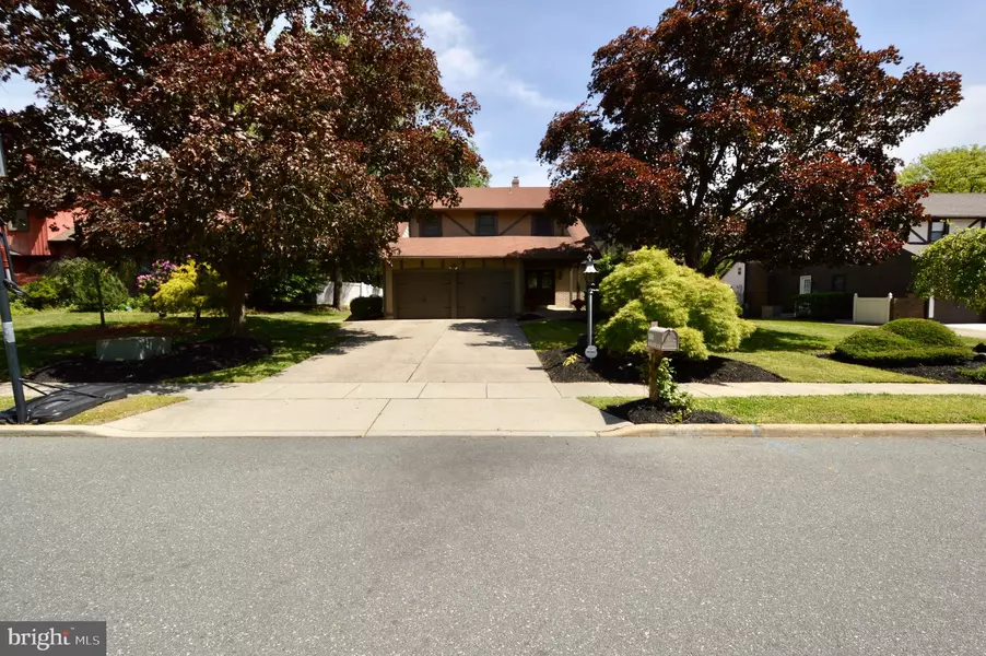 1609 MAYFLOWER LN, Cherry Hill, NJ 08003