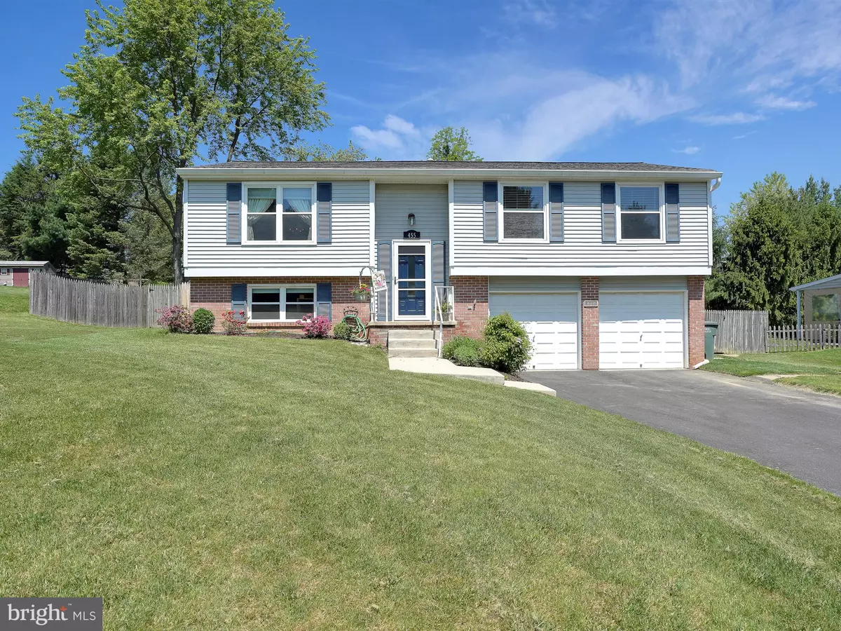 Dallastown, PA 17313,455 DARTHA DR