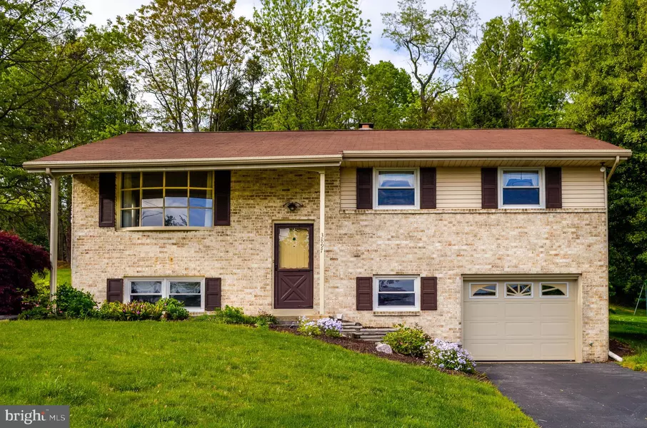 3897 PAWNEE RD, Columbia, PA 17512