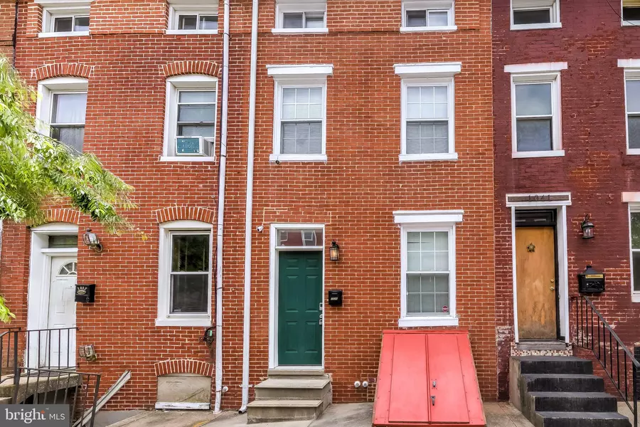 1039 HOLLINS ST, Baltimore, MD 21223