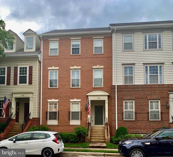 1604 HUNTING CREEK DR #A, Alexandria, VA 22314