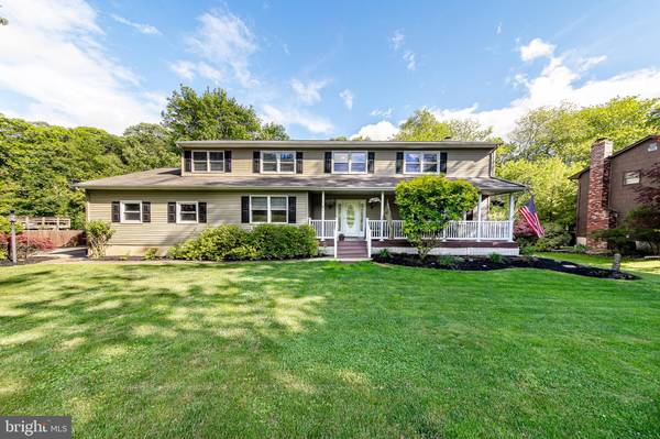 61 WILLIS DR, Ewing, NJ 08628