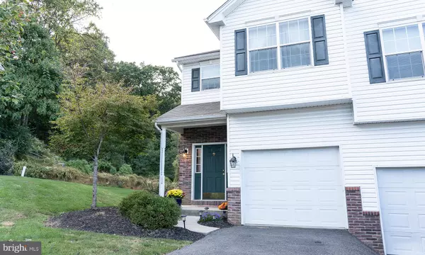 1507 CREST PARK CT,  Bethlehem,  PA 18015