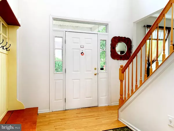 Burlington Township, NJ 08016,16 SURREY LN