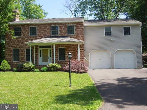 330 ELMHURST AVE, Sellersville, PA 18960