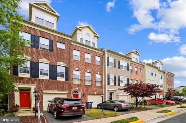 7998 AVERY PARK CT, Alexandria, VA 22306