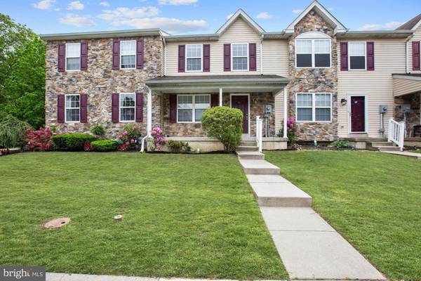 40 NORMANS FORD DR, Sicklerville, NJ 08081