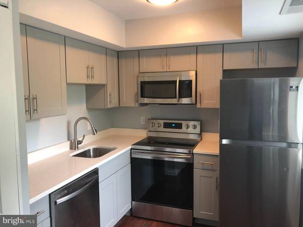 3314 S 28TH ST #204, Alexandria, VA 22302