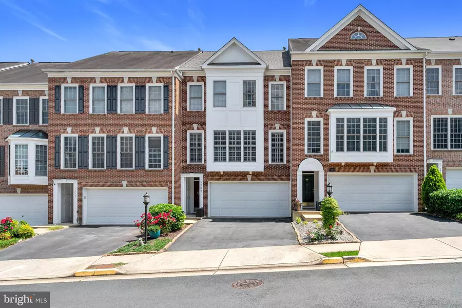 3397 GOVERNORS CREST CT, Alexandria, VA 22310