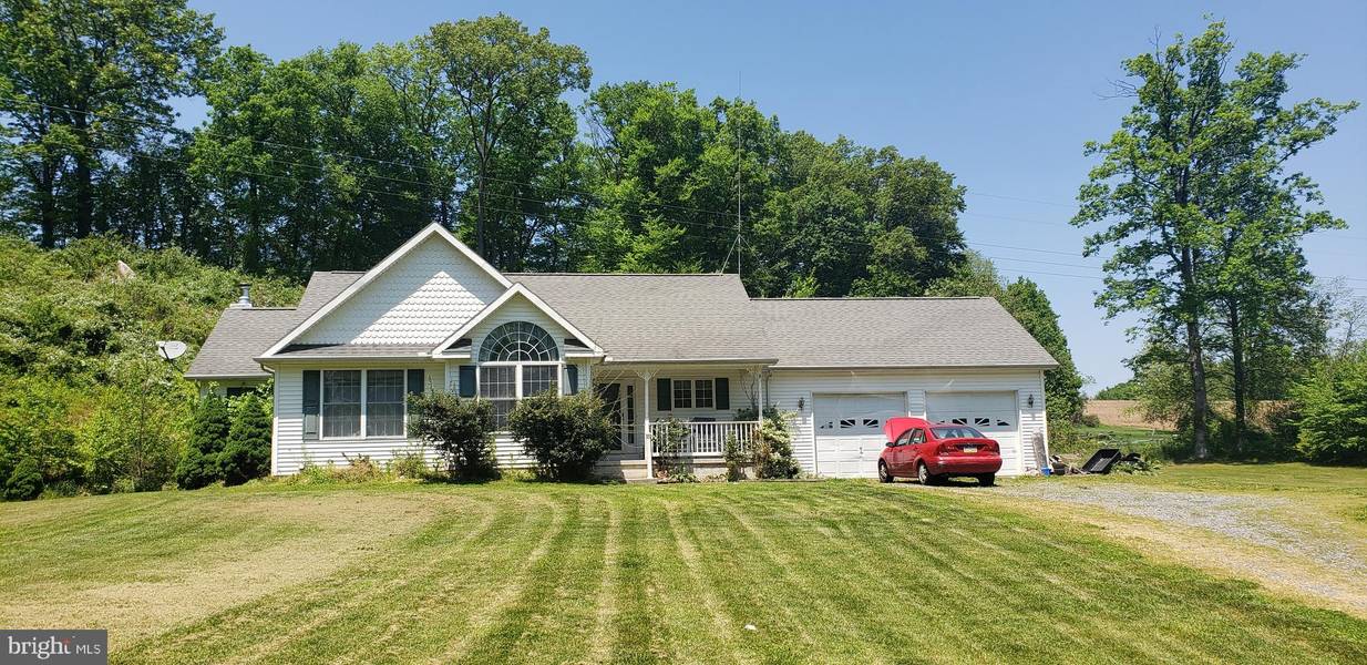 69 RESERVOIR RD, Gardners, PA 17324