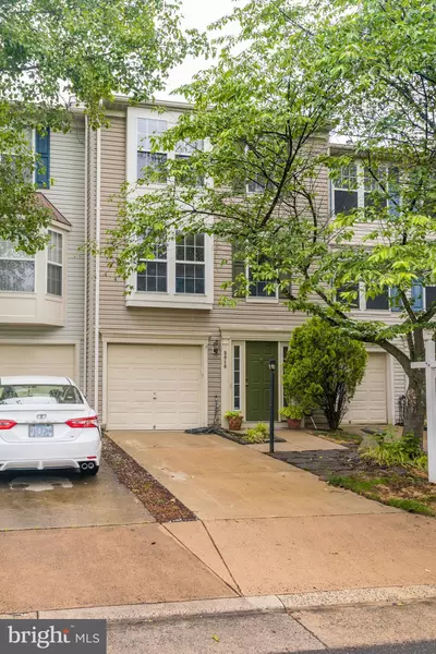 9040 FALCON GLEN CT, Bristow, VA 20136