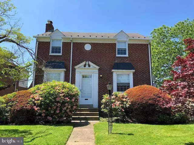 918 RHAWN ST, Philadelphia, PA 19111