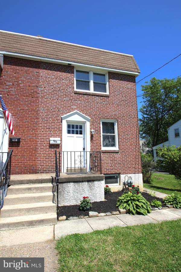 425 CROTZER AVE, Folcroft, PA 19032