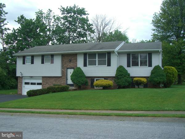 17 STONY RUN RD, Stevens, PA 17578