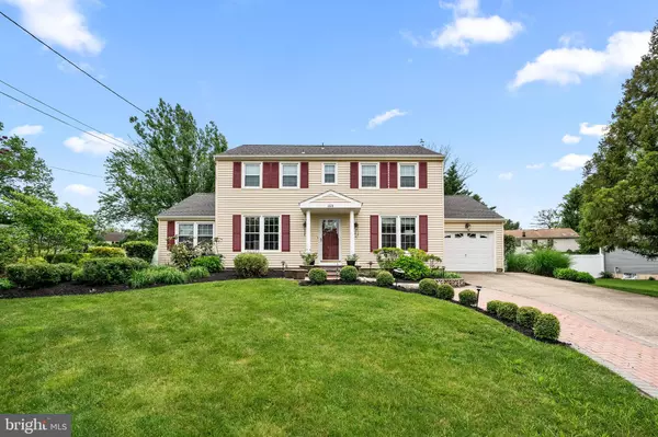 1628 MAYFLOWER LN, Cherry Hill, NJ 08003