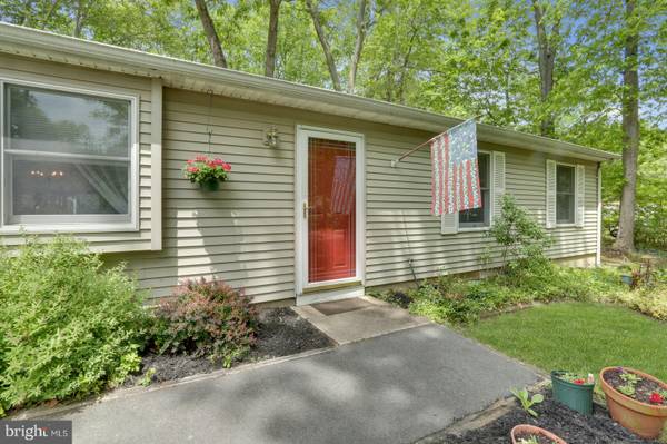 New Egypt, NJ 08533,45 OAK LN