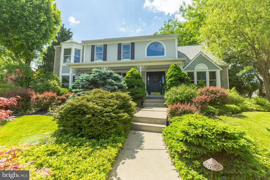 27 DAYLILY DR, Mount Laurel, NJ 08054