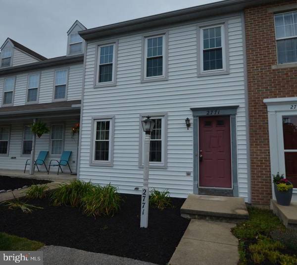 2771 WOODMONT DR, York, PA 17404