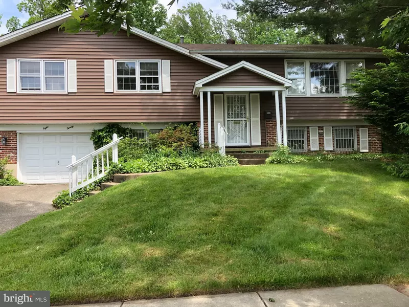 820 UPTON WAY, Somerdale, NJ 08083