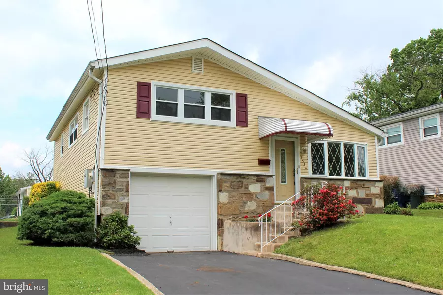 1534 SAINT JAMES PL, Abington, PA 19001