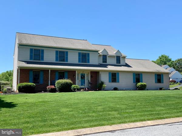 702 WOODHALL DR, Willow Street, PA 17584