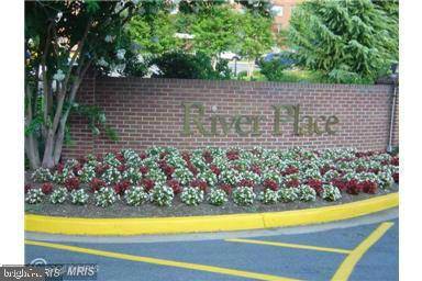 1121 ARLINGTON BLVD #323, Arlington, VA 22209