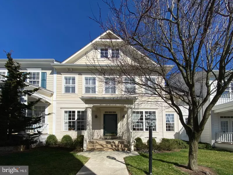 529 GENTLEWOOD SQ, Purcellville, VA 20132