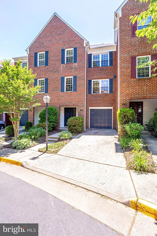 7720 MARSHALL HEIGHTS CT, Falls Church, VA 22043