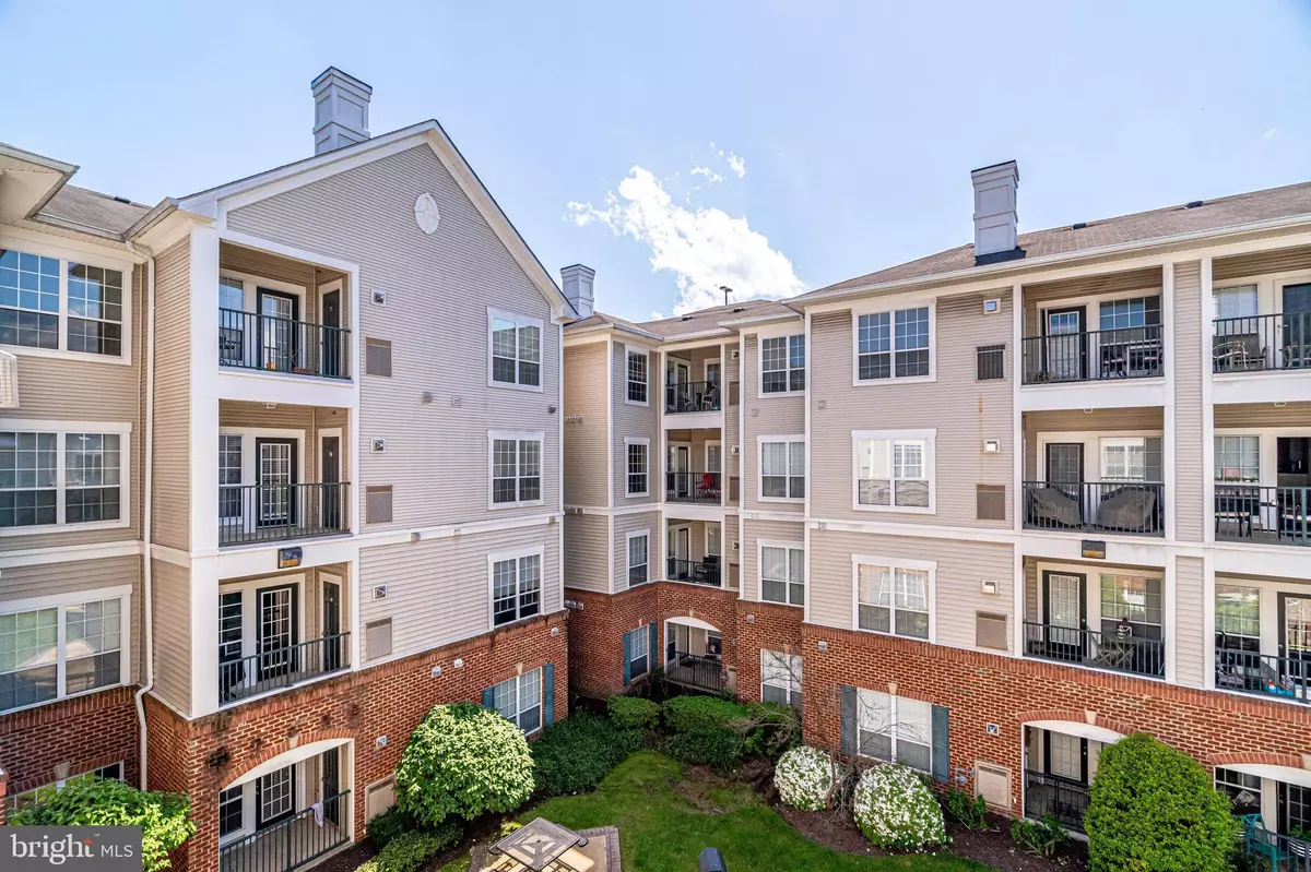 Alexandria, VA 22304,4860 EISENHOWER AVE #397