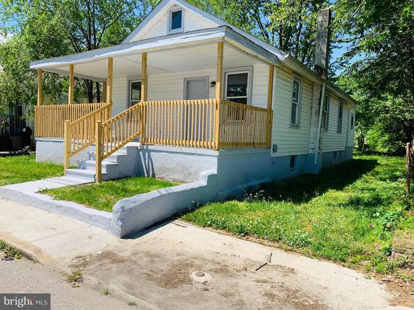 2 S DELAWARE ST, Paulsboro, NJ 08066