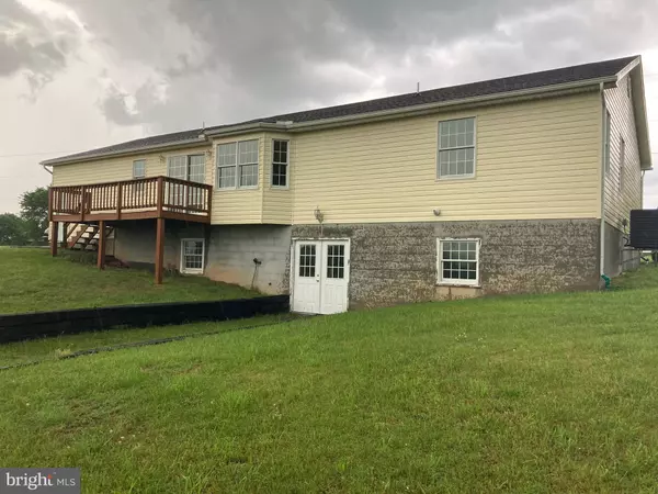 Berkeley Springs, WV 25411,9 WRENWOOD LN