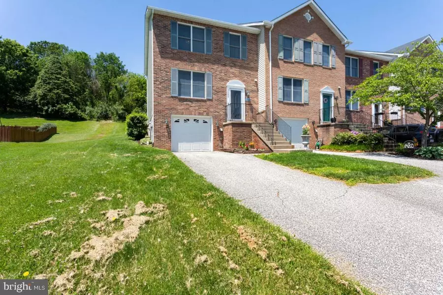 1242 FAIRWAY DR, Westminster, MD 21158