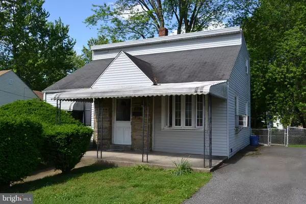 Norwood, PA 19074,301 LOVE LN