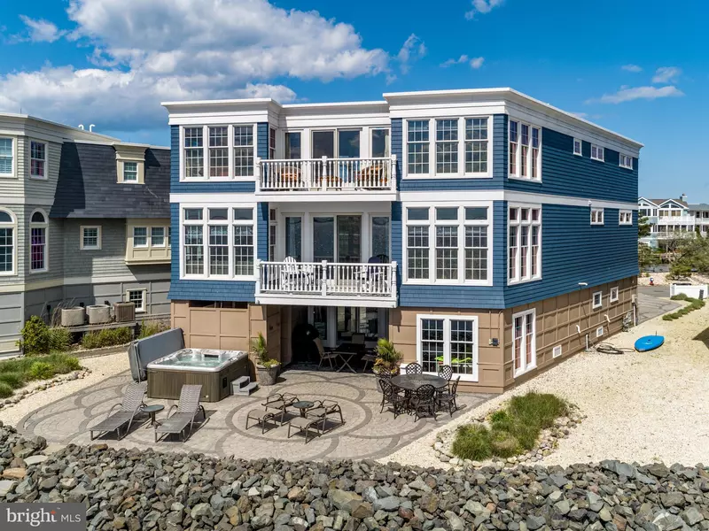 34 THOMAS AVE, Harvey Cedars, NJ 08008