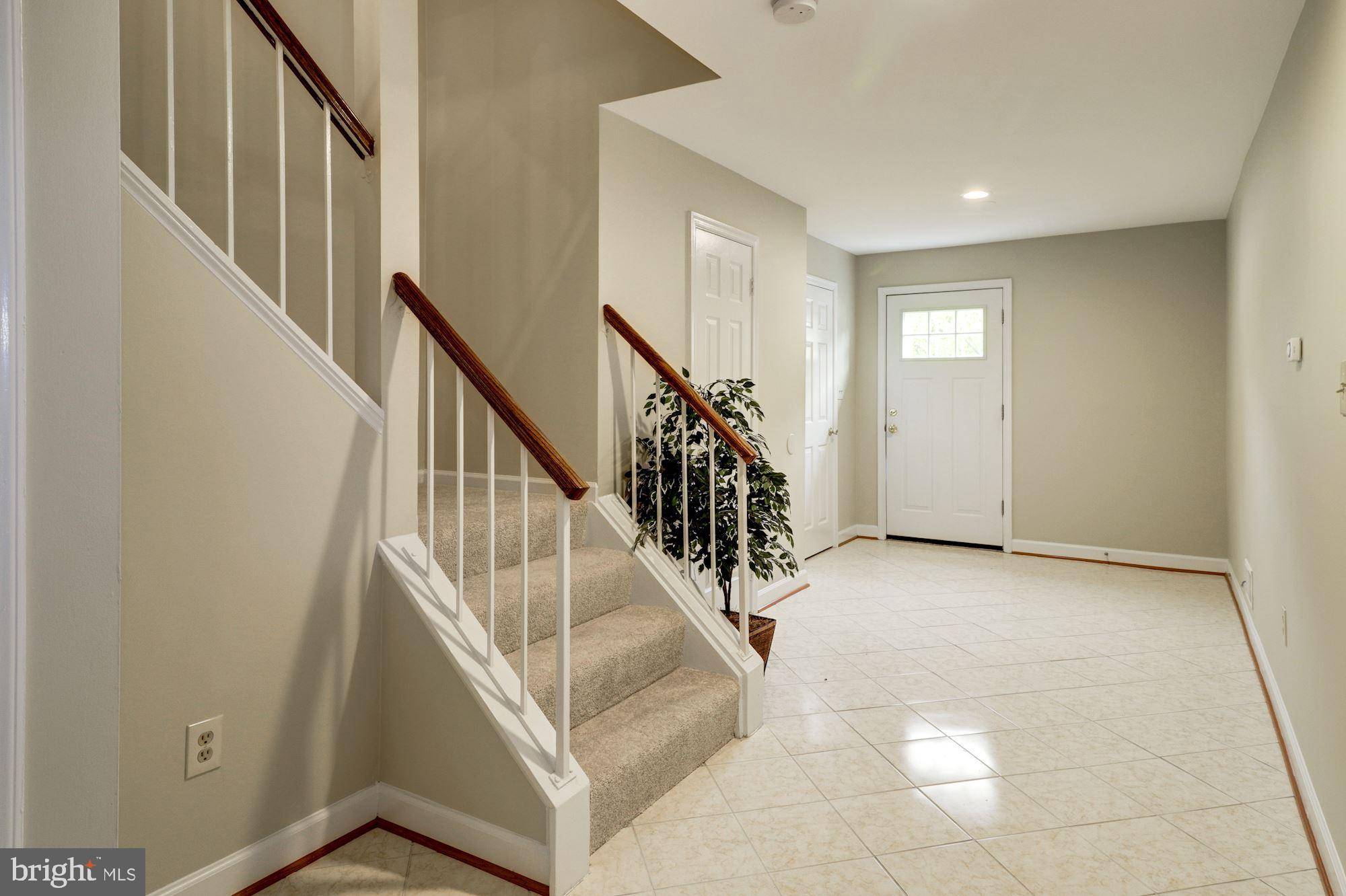 Laurel, MD 20707,7005 MAYFAIR RD