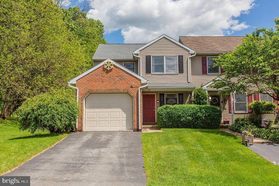 24 PARKVIEW DR, Reinholds, PA 17569