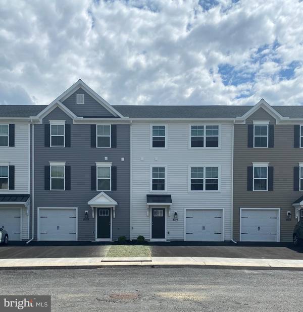 140 CARLEIGH LN, Harrisburg, PA 17112