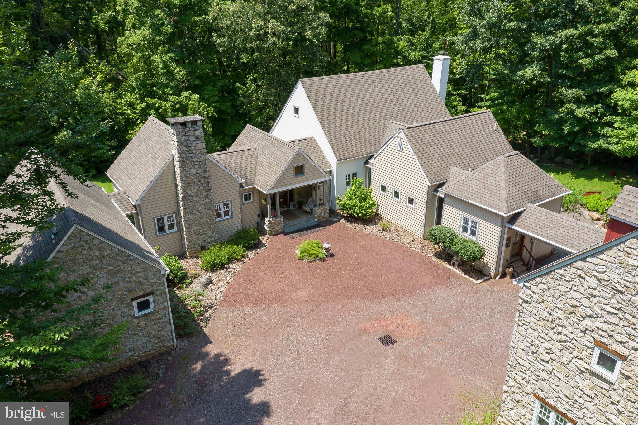 695 KINGSWOOD VALE, Perkiomenville, PA 18074