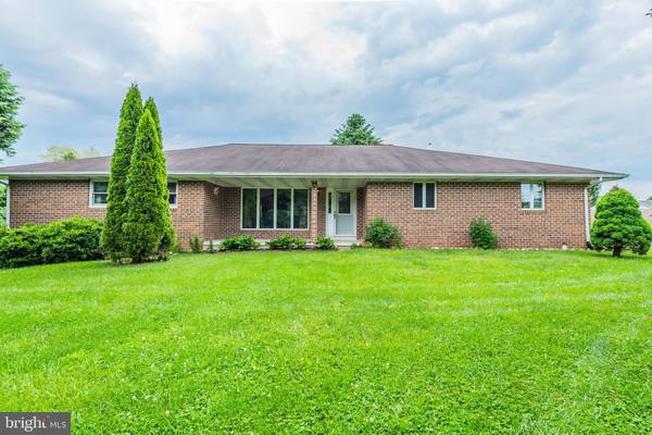 37 MIDDLE SPRING RD, Shippensburg, PA 17257