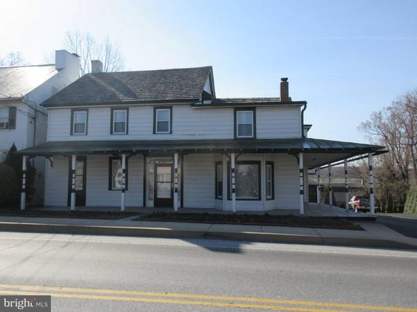 2136 MAIN ST, Narvon, PA 17555