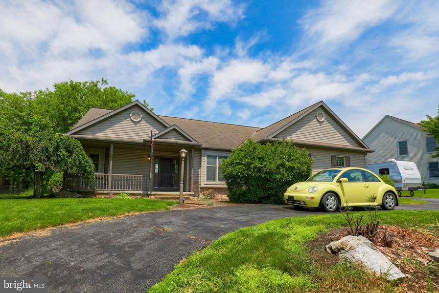 424 KOSER RD, Lititz, PA 17543