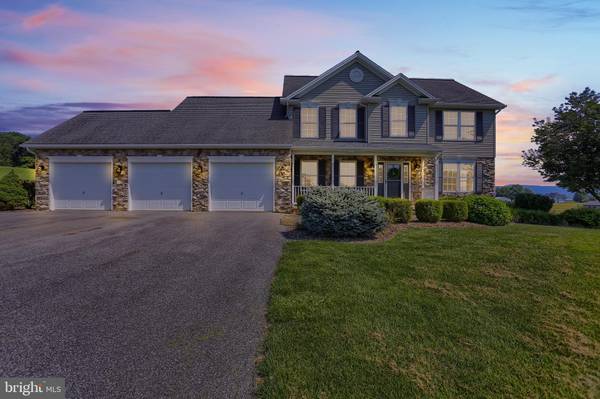 3834 PAMPAS CIR, Chambersburg, PA 17202