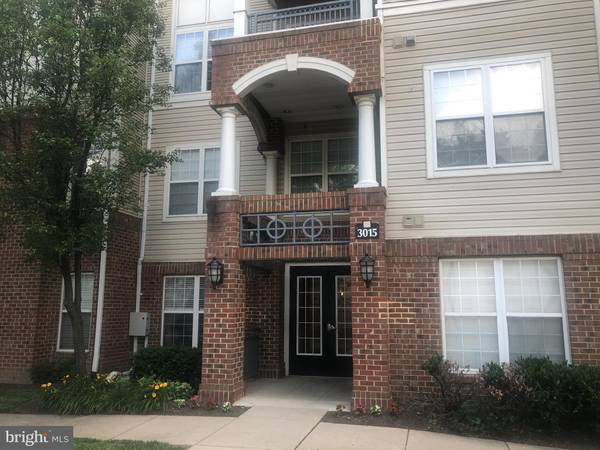 3015 NICOSH CIR #2202, Falls Church, VA 22042