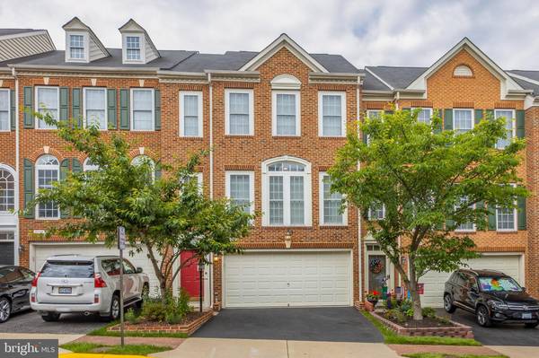 8007 SAMUEL WALLIS ST, Lorton, VA 22079