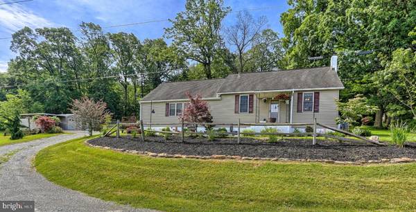 2840 GREEN BRANCH RD, Red Lion, PA 17356