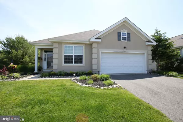 48 POND VIEW CIR, Barnegat, NJ 08005