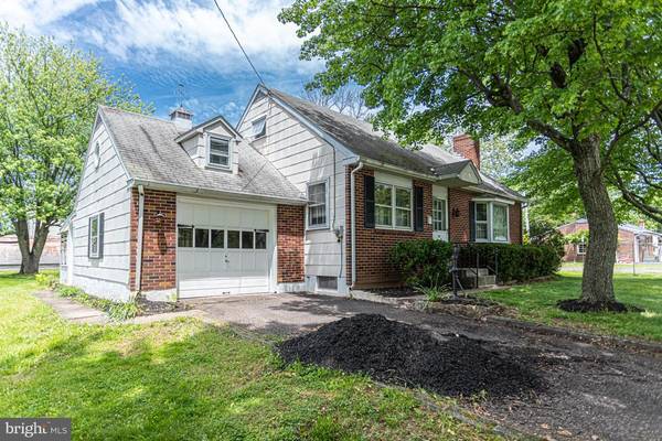 43 ROOSEVELT AVE, Hatfield, PA 19440