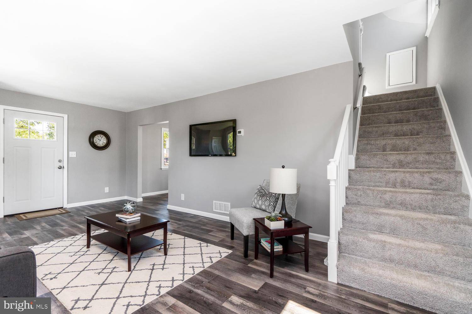 Linthicum, MD 21090,512 SOUTHWELL RD